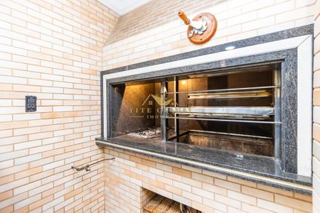 12_photo/94dcfb3b1f.bb43c42e99f1fbec-ATLAS-c40f47ef-d007-4e38-8939-d229e113431d.jpg de casa à venda com 5 quartos, 529m² em Boqueirão, Curitiba