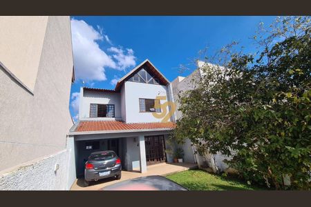 3_photo/94dcfb3b39.393a48a77574fd25-ATLAS-97c50aab-059f-4edd-b832-fa7862739d2d.jpg de casa à venda com 3 quartos, 183m² em Boqueirão, Curitiba