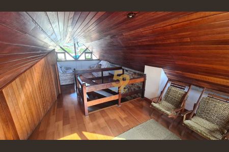 10_photo/94dcfb3b39.393a48a77574fd25-ATLAS-e31b72a6-12ca-4b59-9db9-3540e19e1f1d.jpg de casa à venda com 3 quartos, 183m² em Boqueirão, Curitiba