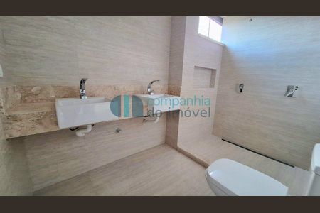 2_photo/94dcfb3b4b.6d7164a0bcc3dc2a-ATLAS-fbfd0b66-ed63-465c-acdf-c92e80c1a56e.jpg de casa à venda com 0 quarto, 121m² em Boqueirão, Curitiba