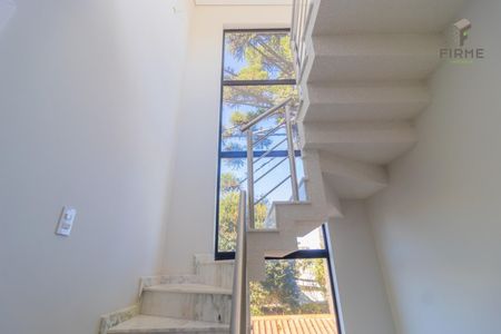 2_photo/94dcfb3b83.3a4c03695496dcd9-ATLAS-cae31aca-08ff-4fd3-b150-32e064186832.jpg de casa à venda com 4 quartos, 120m² em Boqueirão, Curitiba