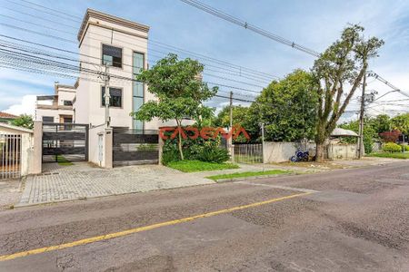 3_photo/94dcfb3bcf.6710884d60b7cc04-ATLAS-9c80ec1b-a46e-415a-a43b-10f4f1ff5fec.jpg de casa à venda com 4 quartos, 156m² em Boqueirão, Curitiba