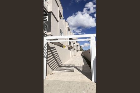 2_photo/94dcfb3c67.b6ae20c1de3d7e57-ATLAS-2c2a1ff6-78b7-4f1b-885a-373ddde94b9c.jpg de casa à venda com 3 quartos, 125m² em Boqueirão, Curitiba