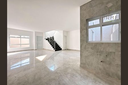 5_photo/94dcfb3c67.fb6490ccd3cbfee6-ATLAS-04fae5fe-0dbd-4d2d-8ff1-3e98993ecc79.jpg de casa à venda com 3 quartos, 110m² em Boqueirão, Curitiba