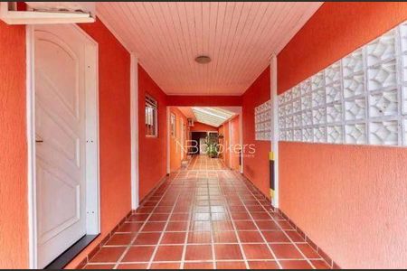 5_photo/94dcfb3c99.2749c335dcf68cb8-ATLAS-553d2790-1083-4bb5-9347-16d620e4ed3b.jpg de casa à venda com 4 quartos, 215m² em Boqueirão, Curitiba