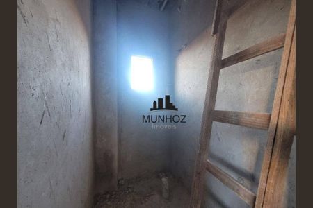 27_photo/94dcfb3d07.1ff38bcb46e87189-ATLAS-6f16bc72-94bf-488c-b164-0f2640a032f2.jpg de casa à venda com 3 quartos, 112m² em Boqueirão, Curitiba