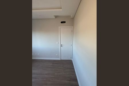 3_photo/94dcfb3d4f.5b63f18bcccc212e-ATLAS-145b3316-c549-4480-bf0e-b00e55e1a632.jpg de casa à venda com 3 quartos, 106m² em Boqueirão, Curitiba