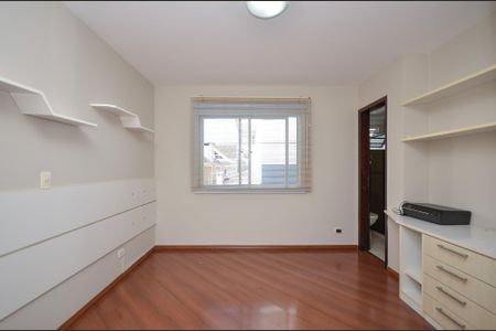 6_photo/94dcfb3d7f.b276584ed59dde60-ATLAS-04bc21ef-a962-4f12-9f44-458137cfb244.jpg de casa à venda com 4 quartos, 166m² em Xaxim, Curitiba