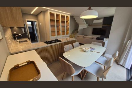 4_photo/94dcfb3d83.6b6f35ef173d5793-ATLAS-1a1ca7bd-a985-4d8f-9a7d-d800f559cf41.jpg de casa à venda com 4 quartos, 175m² em Xaxim, Curitiba