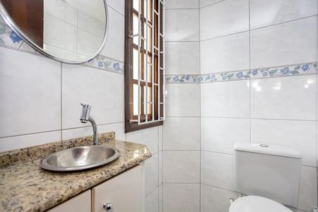 5_photo/94dcfb3d97.1fb0b71ab46b22f7-ATLAS-1687dbfb-279a-4886-a9c2-e3e80ee6a6cc.jpg de casa à venda com 3 quartos, 154m² em Xaxim, Curitiba