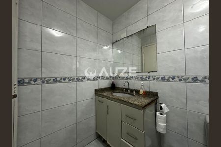 8_photo/94dcfb3d97.1fb0b71ab46b22f7-ATLAS-17a187f4-c730-4aad-a492-d65875e5d7d3.jpg de casa à venda com 5 quartos, 150m² em Xaxim, Curitiba