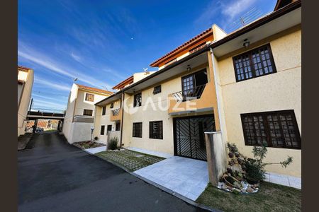 7_photo/94dcfb3d97.1fb0b71ab46b22f7-ATLAS-3548c837-48a4-4b0a-b2a0-b99b45e9d9f4.jpg de casa à venda com 5 quartos, 150m² em Xaxim, Curitiba