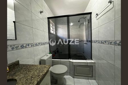 10_photo/94dcfb3d97.1fb0b71ab46b22f7-ATLAS-7e8b7f31-a47d-426c-a88c-07bda9abeb60.jpg de casa à venda com 5 quartos, 150m² em Xaxim, Curitiba