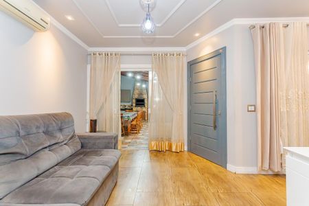 6_photo/94dcfb3e19.94eccd8fc9add72f-ATLAS-02ac8bf0-9808-4206-9802-ebfa2a81f3ad.jpg de casa à venda com 4 quartos, 350m² em Xaxim, Curitiba