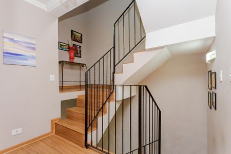 2_photo/94dcfb3e19.94eccd8fc9add72f-ATLAS-30e57d9e-54fa-4526-9fb0-8671f917c174.jpg de casa à venda com 4 quartos, 350m² em Xaxim, Curitiba