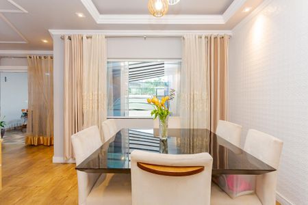 9_photo/94dcfb3e19.94eccd8fc9add72f-ATLAS-5081d793-1848-41bd-8fc7-d0ae59832ab2.jpg de casa à venda com 4 quartos, 350m² em Xaxim, Curitiba