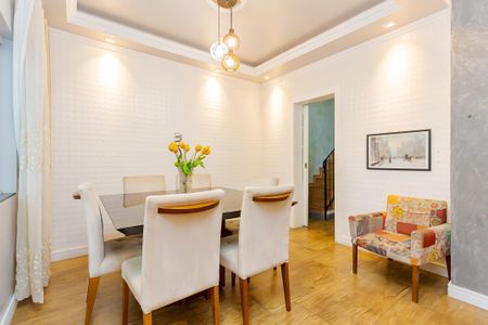 7_photo/94dcfb3e19.94eccd8fc9add72f-ATLAS-b9d09efb-305d-4481-a265-0a57fb7a51e9.jpg de casa à venda com 4 quartos, 350m² em Xaxim, Curitiba