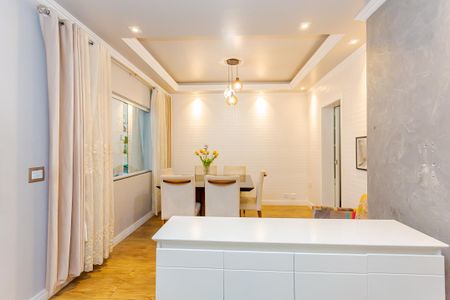 8_photo/94dcfb3e19.94eccd8fc9add72f-ATLAS-ee257e91-279d-48c2-a4bf-50a913395a1a.jpg de casa à venda com 4 quartos, 350m² em Xaxim, Curitiba