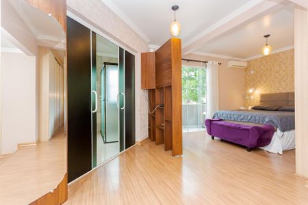 7_photo/94dcfb3e19.94eccd8fc9add72f-ATLAS-f754f7f3-02f1-4a4f-9ef3-c8a5b3bb0e7d.jpg de casa à venda com 4 quartos, 350m² em Xaxim, Curitiba