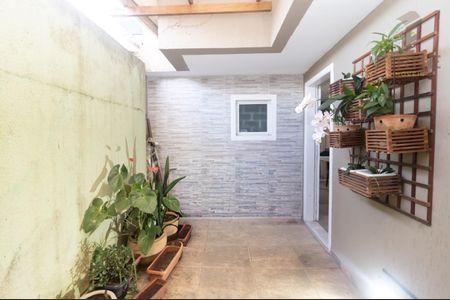 36_photo/94dcfb3e27.1e45c290f45d527b-ATLAS-b15d4e38-786c-48e3-92af-e0f4a71ad7f2.jpg de casa à venda com 3 quartos, 120m² em Xaxim, Curitiba