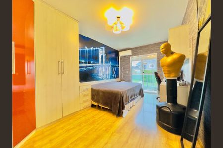 7_photo/94dcfb3ed5.04f4efb4ec0e2ec3-ATLAS-0b9c5dab-b3d9-4923-a069-10dbfb2df8d1.jpg de casa à venda com 0 quarto, 173m² em Xaxim, Curitiba