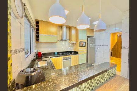 4_photo/94dcfb3ed5.04f4efb4ec0e2ec3-ATLAS-6b9dc50b-bb03-4e24-adc2-a3ef00f32ec8.jpg de casa à venda com 0 quarto, 173m² em Xaxim, Curitiba