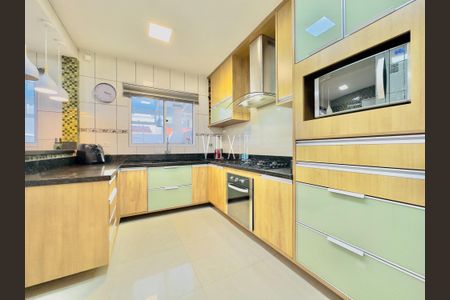 3_photo/94dcfb3ed5.04f4efb4ec0e2ec3-ATLAS-cfc50293-0679-4d1c-8df4-c604c8bdafe6.jpg de casa à venda com 0 quarto, 173m² em Xaxim, Curitiba