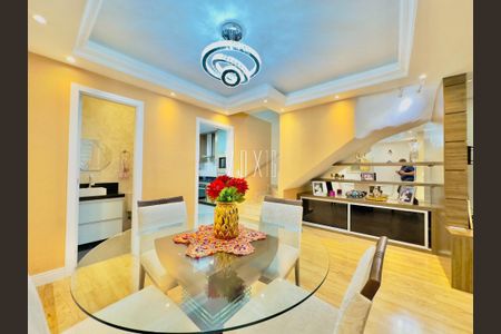 12_photo/94dcfb3ed5.04f4efb4ec0e2ec3-ATLAS-d4af73c8-8f78-4fcb-ad8f-cad185885209.jpg de casa à venda com 0 quarto, 173m² em Xaxim, Curitiba