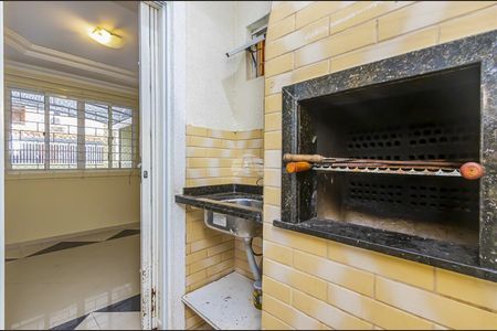 11_photo/94dcfb3ed7.4113220ef82e6e7d-ATLAS-9d87e64a-caf5-433d-9a43-0c8e43f14b3a.jpg de casa à venda com 3 quartos, 115m² em Xaxim, Curitiba