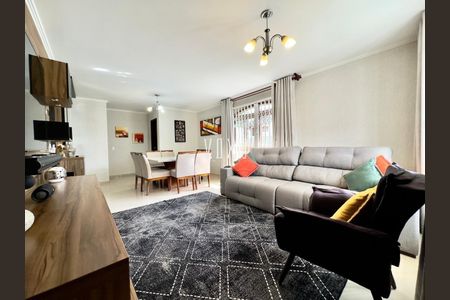 14_photo/94dcfb3f4f.fab4721eb95379fc-ATLAS-53f93d70-0c62-4f8d-be2e-ee4fdd3c4a61.jpg de casa à venda com 0 quarto, 237m² em Xaxim, Curitiba