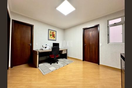 40_photo/94dcfb3f4f.fab4721eb95379fc-ATLAS-76cee4bd-7f31-46c6-86bc-d354da7c4d0b.jpg de casa à venda com 0 quarto, 237m² em Xaxim, Curitiba