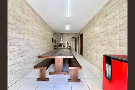 21_photo/94dcfb3f4f.fab4721eb95379fc-ATLAS-ccfac261-02f9-4c77-a2ac-4ad57da69f3a.jpg de casa à venda com 0 quarto, 237m² em Xaxim, Curitiba