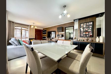 9_photo/94dcfb3f4f.fab4721eb95379fc-ATLAS-eea149d9-087b-4e01-be46-e8563b25015a.jpg de casa à venda com 0 quarto, 237m² em Xaxim, Curitiba