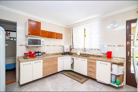 25_photo/94dcfb3ff3.5a85c5bdfef41cf9-ATLAS-33182b8a-cfb4-4c22-ab29-05511468cf27.jpg de casa à venda com 4 quartos, 300m² em Xaxim, Curitiba