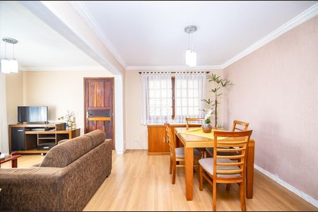 4_photo/94dcfb3ff3.5a85c5bdfef41cf9-ATLAS-7e4f8362-5e6f-4490-8bd6-195dc2333ab6.jpg de casa à venda com 4 quartos, 300m² em Xaxim, Curitiba