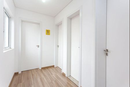 32_photo/94dcfb40b3.2d782e9ced6b4695-ATLAS-d6dd3d4d-a274-4b75-99e5-99aad90e22ce.jpg de casa à venda com 3 quartos, 122m² em Xaxim, Curitiba