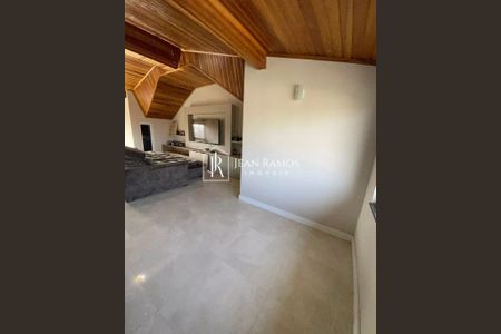 2_photo/94dcfb41a3.23351eba74f1df34-ATLAS-099b811b-9397-485c-b7c1-b73e95f8dbb3.jpg de casa à venda com 3 quartos, 170m² em Xaxim, Curitiba