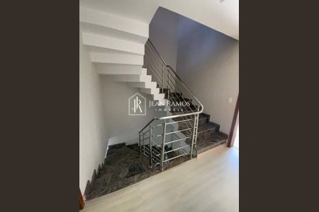 12_photo/94dcfb41a3.23351eba74f1df34-ATLAS-4edb04f3-75ab-41c9-b69e-55a635a846f5.jpg de casa à venda com 3 quartos, 170m² em Xaxim, Curitiba