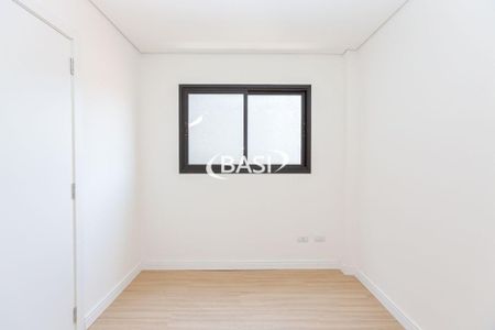 39_photo/94dcfb41a5.58e0dbb0a89ef6a7-ATLAS-4e5a6c39-7b8c-41a6-9813-34352b5e0dbd.jpg de casa à venda com 3 quartos, 118m² em Xaxim, Curitiba