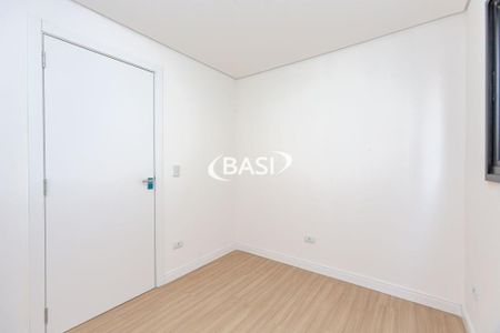 32_photo/94dcfb41a5.58e0dbb0a89ef6a7-ATLAS-56a33c37-e389-408b-b0a6-1b718080a071.jpg de casa à venda com 3 quartos, 118m² em Xaxim, Curitiba