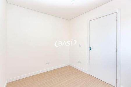 41_photo/94dcfb41a5.58e0dbb0a89ef6a7-ATLAS-d8fc8f3e-279b-49fc-a7bc-3825908380cb.jpg de casa à venda com 3 quartos, 118m² em Xaxim, Curitiba