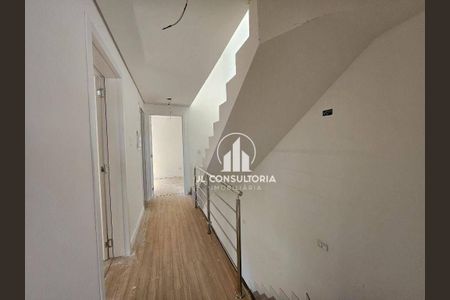 12_photo/94dcfb41b1.a6989e0882a9e6a1-ATLAS-39a6fa5a-4566-449f-af5e-7d9b7b20cf13.jpg de casa à venda com 3 quartos, 107m² em Xaxim, Curitiba