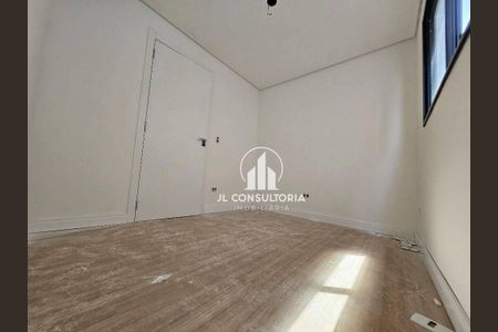 7_photo/94dcfb41b1.a6989e0882a9e6a1-ATLAS-d4ea77ca-7eea-4bd6-aa28-dc24dd2119ac.jpg de casa à venda com 3 quartos, 107m² em Xaxim, Curitiba