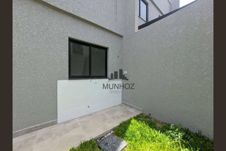 33_photo/94dcfb4233.b3d4a73ab7fa23b4-ATLAS-5cce6c7f-cdf4-4782-8628-b076b99e8b33.jpg de casa à venda com 3 quartos, 130m² em Xaxim, Curitiba