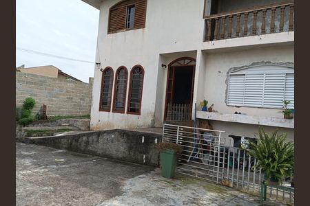 7_photo/94dcfb429f.0a87912f0f0487ba-ATLAS-3d97f247-6415-4368-afaa-0b50f6f0e914.jpg de casa à venda com 3 quartos, 461m² em Xaxim, Curitiba