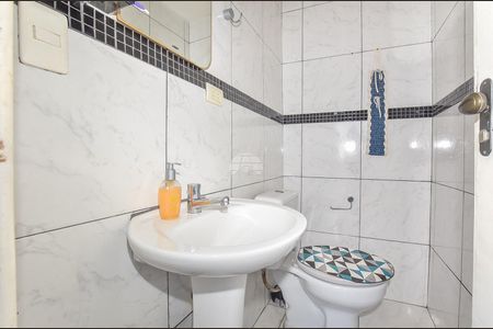 7_photo/94dcfb4305.7c2ae8445402a222-ATLAS-b03b1182-bca2-48ec-911e-e741ae1c6238.jpg de casa à venda com 2 quartos, 72m² em Xaxim, Curitiba