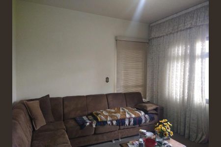 21_photo/94dcfb4327.e4e14b9810914131-ATLAS-a2bba82c-e7a6-489e-8c29-ace78220d7ce.jpg de casa à venda com 9 quartos, 247m² em Xaxim, Curitiba