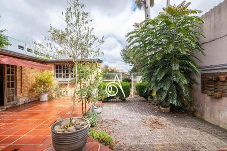 30_photo/94dcfb434b.4ad822bf2bf2311f-ATLAS-9802d20a-2a67-4f46-bca3-b5ea704222d4.jpg de casa à venda com 3 quartos, 116m² em Xaxim, Curitiba