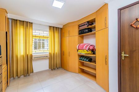 23_photo/94dcfb43c7.d8f1d4e0d8058186-ATLAS-81c92ee6-3126-42a4-9958-0f445e35dcee.jpg de casa à venda com 3 quartos, 137m² em Xaxim, Curitiba