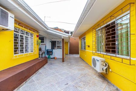 6_photo/94dcfb43c7.d8f1d4e0d8058186-ATLAS-d3e7913e-b175-4570-a5e3-154835fbb881.jpg de casa à venda com 3 quartos, 137m² em Xaxim, Curitiba